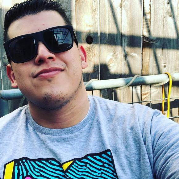 Meet your Posher, Andrew - Picture 1 of 1